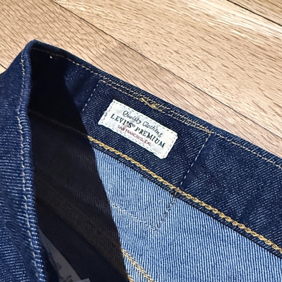 Levi’s 502 Slim Taper - 36x34 - Dark Wash - Picture 2 of 7